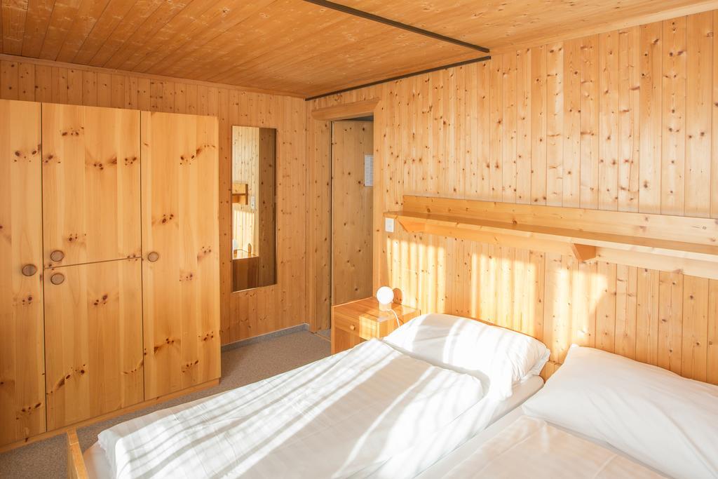 Berghaus Nagens Hostel Flims Ngoại thất bức ảnh